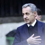 Nicolas Sarkozy ingresó en prisión tras ser condenado a cinco años de cárcel