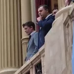 Por qué la transmisión oficial borró a Santiago Caputo y al Gordo DAN de la cadena nacional de Milei