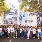 La CGT, las CTA, la UTEP y movimientos sociales marchan al Congreso junto a los jubilados