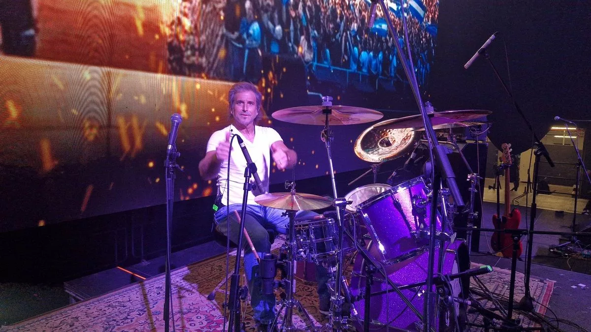 "Bertie" Benegas Lynch ensaya para el show musical en el Movistar Arena