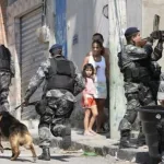 Masacre en las favelas: la guerra contra el narco deja 60 muertos y estremece a Brasil