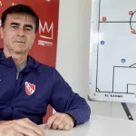 Independiente vuelve a Avellaneda tras más de 100 días: el cambio que evalúa Quinteros y el 11 ante Newell’s
