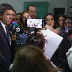 Mazón comparecerá ante la prensa en días tras abrir un tiempo de "reflexión"
