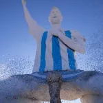La ciudad de Argentina que inauguró la estatua de Lionel Messi más alta del mundo