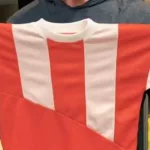 Quién se quedó con la camiseta histórica de Messi y la subasta que se viene