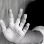 Denuncia de falsos abusos: chicos usados como proyectiles