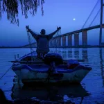 En las orillas del Paraná, una comunidad de pescadores lucha por quedarse