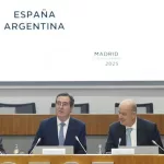 Sturzenegger advirtió que el Gobierno busca “desarticular la estructura” sindical y la CGT discute su conducción