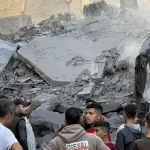 Los negociadores de EE.UU. viajan a Israel para tratar de salvar el frágil alto el fuego en Gaza