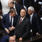 Manuel Adorni justificó las reacciones de Milei contra el kirchnerismo en el Congreso: “El Presidente se siente en su derecho a responder como le parezca”