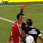 La expulsión que dejó a Estudiantes en inferioridad numérica ante Defensa y Justicia