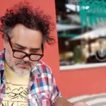 Caminar, narrar, sobrevivir: el oficio del escritor según Vera