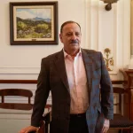 Ricardo Quintela dice que Kicillof “no es un traidor” y pide que dos gobernadores del PJ “cambien su relación con Milei”