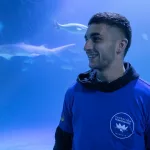 Ferran Torres le da nombre a un tiburón en el mayor acuario de Europa después del Mundial 2026