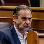 Ábalos dice que hablaba de "chistorras" reales con Koldo