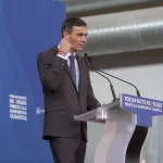 Sánchez desvía el foco y propone a la UE acabar con el cambio de hora