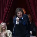 Estudiantes finalista: el festejo de Milei y de sus hinchas famosos