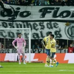 Noche para el olvido de Montero: tres goles y dudas antes de la vuelta en la Copa