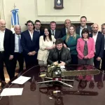 El gabinete que viene: Milei prepara cambios y define si Santiago Caputo salta del off al poder formal