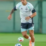 Lisandro Martínez se entrenó con la Selección tras su lesión: “Cómo extrañaba” y los saludos de sus compañeros