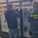 Diez personas detenidas por vender falsos plátanos de Canarias y alimentos en mal estado