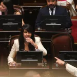 El Gobierno no consigue sumar los votos y la libertaria Villaverde ahora tiene un pie afuera del Senado