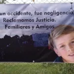 La farola de la muerte: Iñaki, el nene de 11 años que se electrocutó en un country