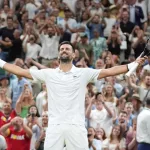A lo Messi: con 39 años, Djokovic ganó un partido épico en Wimbledon e irá por la heroica contra Sinner