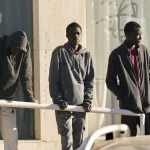 Solo el 6% de los inmigrantes que llegaron a España en 2024 lo hicieron por trabajo