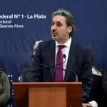 El juez Ramos Padilla pidió dos opiniones antes de resolver sobre la lista de La Libertad Avanza y la reimpresión de boletas