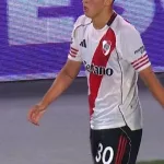 La joya que se puso a River al hombro en el momento más caliente ante Sarmiento