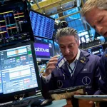 El riesgo país cae a 450 puntos, el nivel más bajo desde 2018
