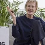 Siri Hustvedt: “Lo primero que hace un gobierno fascista es revertir los derechos de las mujeres”