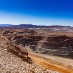 Cómo funciona la mina de cobre más grande del mundo: energía renovable, 30 vuelos diarios y el ejemplo para los proyectos RIGI que se vienen