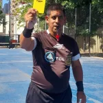 Quién es el “árbitro de Villa Urquiza” que se viralizó cuando dirigía el tránsito y cuál es su gran sueño