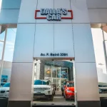 Golpe y misterio a una concesionaria en Villa Devoto: se llevaron dólares y una colección de camisetas pero dejaron los autos y la firmada por Lionel Messi