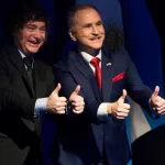Con un fuerte gesto hacia Washington, Milei fue el primer presidente argentino en celebrar el 4 de Julio con la embajada de EE.UU.