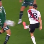 Video: el penal que reclamó River ante Sarmiento