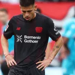 La explicación en el Bayer Leverkusen sobre la falta de minutos del Diablito Echeverri: “No siempre juega tan preciso posicionalmente”