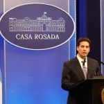 Así fue el debut del nuevo vocero Adrián Ravier: una catarata de cifras, tono monocorde, sin chicanas y el mantra “de Adorni no se habla”
