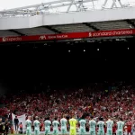 Jeff Bezos, a un paso de comprar el 30% del Liverpool de Alexis Mac Allister