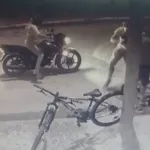 González Catán: motochorros atacaron a su hijo en la puerta de su casa, salió a defenderlo y le dispararon cuatro tiros