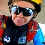 “Le pedimos que no lo hiciera más”: la súplica de la familia de la mujer que murió cuando falló su paracaídas