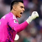 Raúl Rangel, el muro de México: de fabricar ladrillos a ser figura en el Mundial