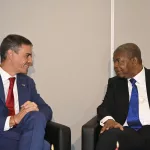 Pedro Sánchez cancela por "cambios de última hora" sus entrevistas en CNN y Bloomberg