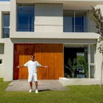 Maher Carrizo cumplió su sueño: le regaló una casa a su mamá