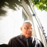Horacio Castellanos Moya: “No hay un modelo Bukele, es el modelo de la dictadura”