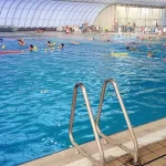 Un nadador se descompensó y murió tras terminar una clase en una pileta de Mar del Plata: acababa de presentar el apto médico