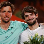 Insólito: estaba 204° en el ranking, llegó a la final contra su primo hermano, se la ganó y se llevó el Masters 1000 de Shanghái