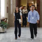 Podemos se acobarda y votará ‘si’ al embargo de armas